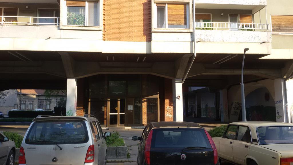 Apartment Your Second Home Суботица Экстерьер фото